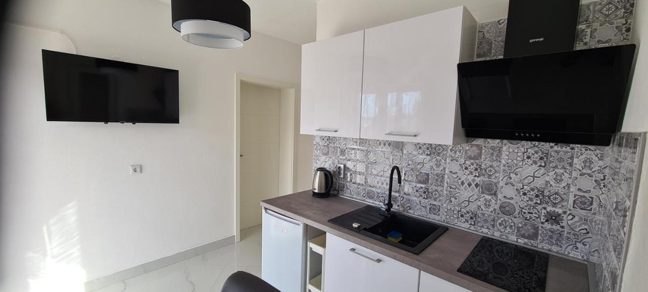 Apartments Orlic Сали Екстериор снимка