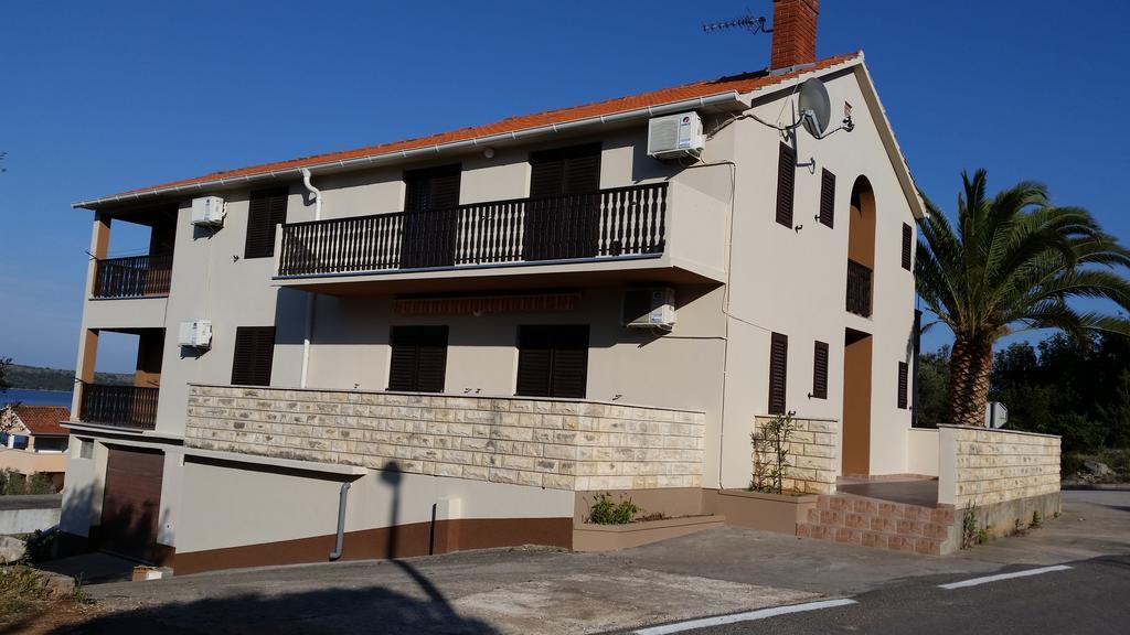 Apartments Orlic Сали Екстериор снимка